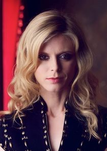 Emilia Fox